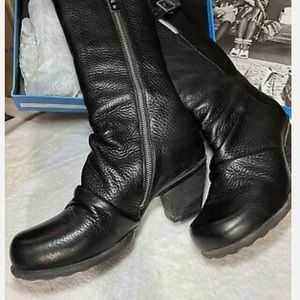 ISO !!!!!! : fluevog kanawa boots . Sizes 8-9 ! I will pay you WELL